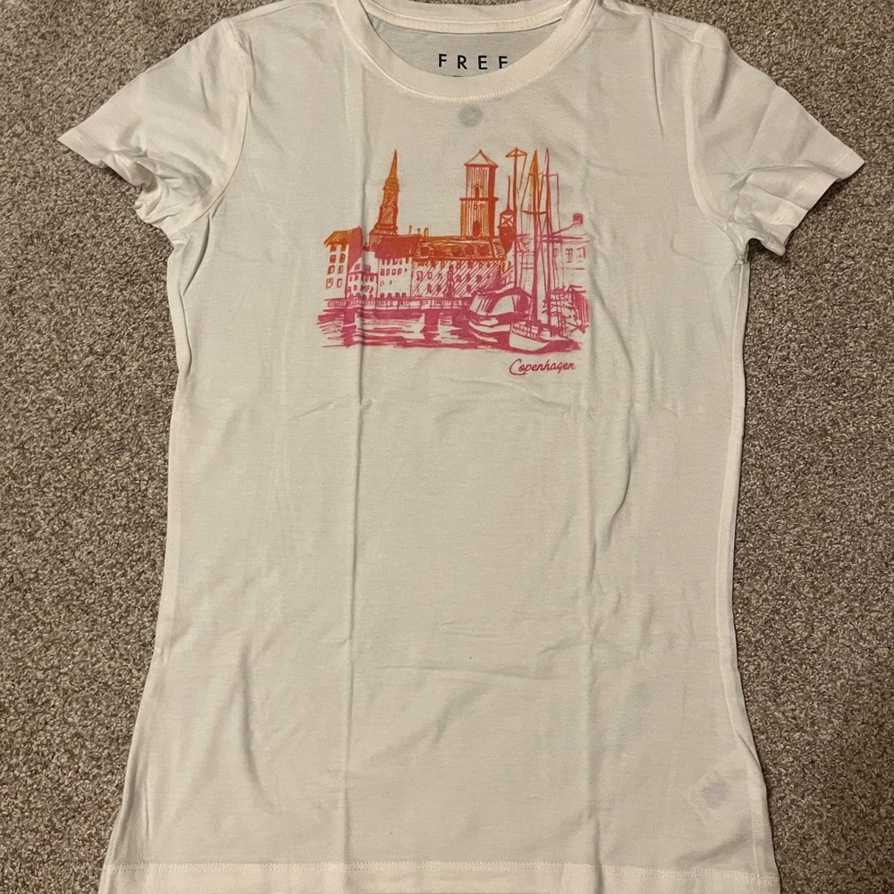 short sleeve shirt